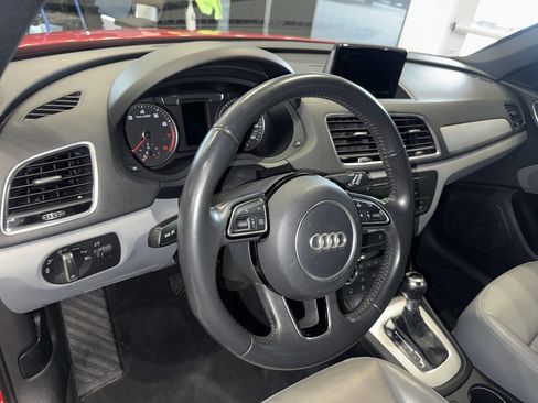 Used 2018 Audi Q3 2.0T Premium image 25