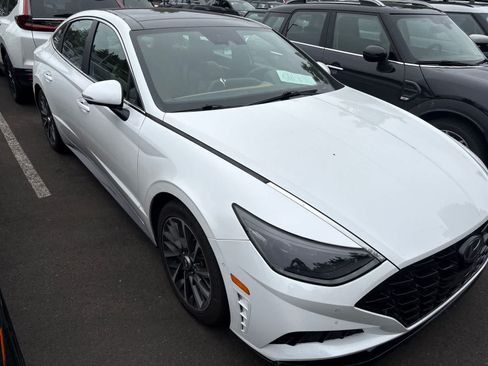 Used 2020 Hyundai Sonata Limited FWD image 4