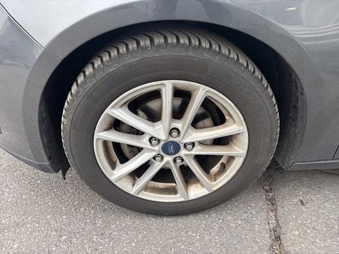 Used 2017 Ford Focus SE image 21