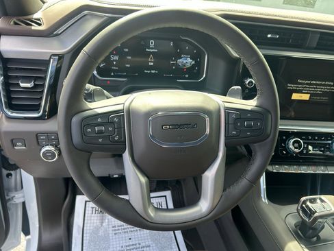 Used 2026 GMC Sierra 1500 Denali w/ Denali Reserve Package image 16