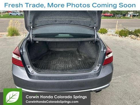 Used 2016 Honda Accord Sport image 9
