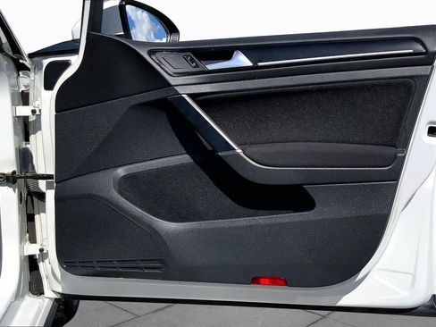 Used 2015 Volkswagen GTI S FWD image 22