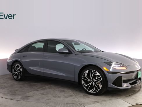 Used 2024 Hyundai Ioniq 6 Limited RWD image 14