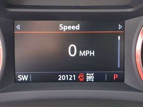 Used 2023 Chevrolet TrailBlazer RS w/ Sun and Liftgate Package image 21