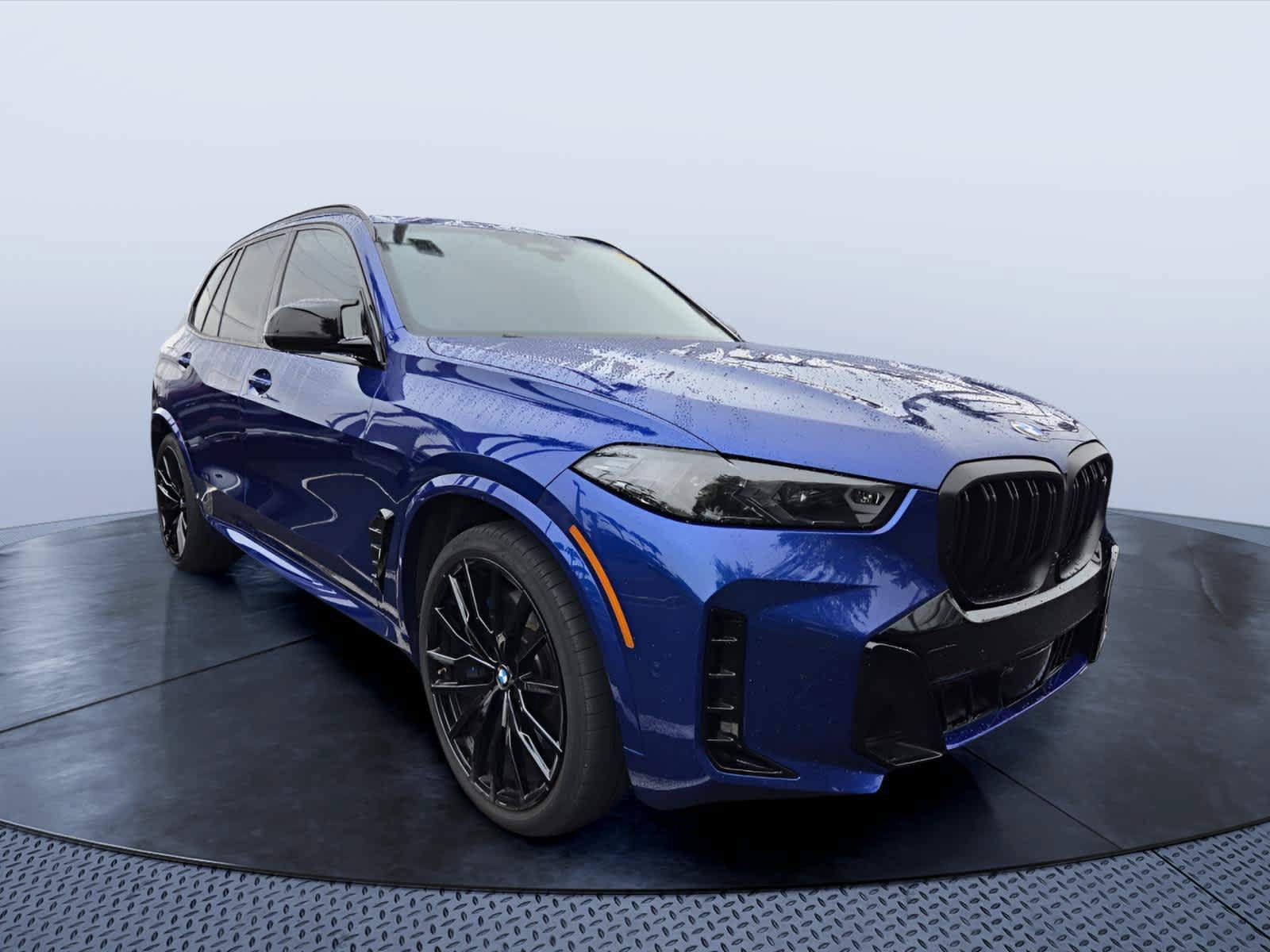 Used 2024 BMW X5 M60i AWD/4WD image 1