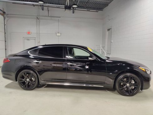 Used 2015 INFINITI Q70 L 3.7 w/ Technology Package image 2