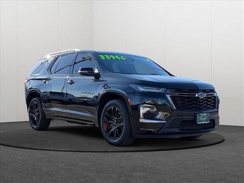 Certified 2023 Chevrolet Traverse Premier w/ Redline Edition FWD image 5