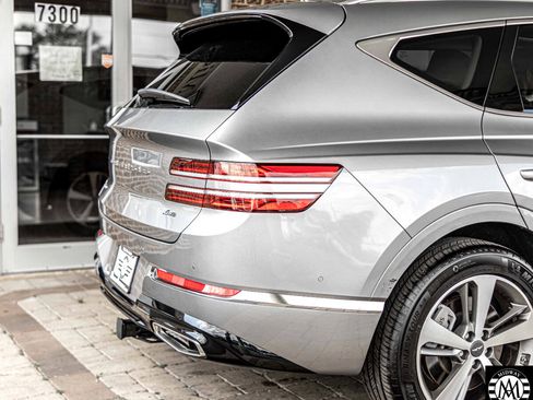 Used 2024 Genesis GV80 2.5T w/ Advanced Package image 12