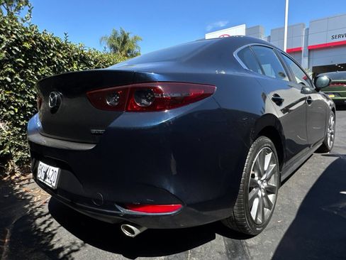 Used 2021 MAZDA MAZDA3 s FWD image 5