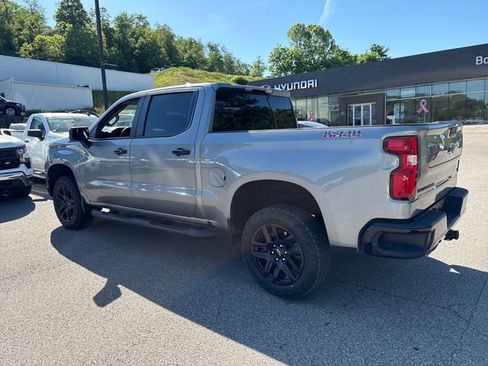 Used 2023 Chevrolet Silverado 1500 LT Trail Boss w/ Protection Package AWD/4WD image 3