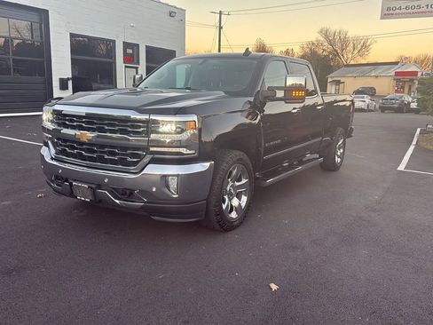 Used 2018 Chevrolet Silverado 1500 LTZ w/ LTZ Plus Package image 3