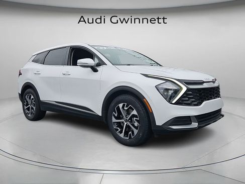 Used 2023 Kia Sportage EX image 9