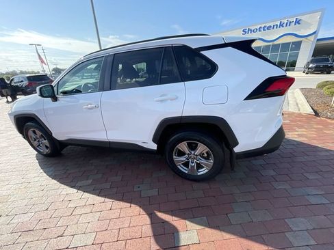 Used 2024 Toyota RAV4 XLE w/ Convenience Package AWD/4WD image 31