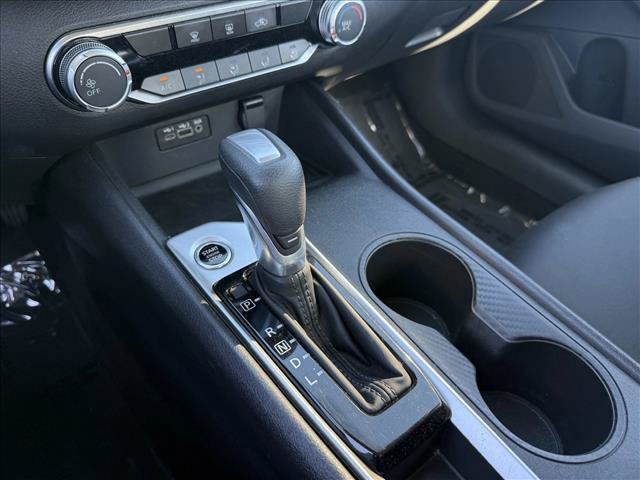 Used 2025 Nissan Altima 2.5 SV FWD image 16
