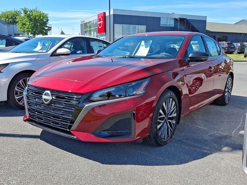 New 2026 Nissan Altima 2.5 SV FWD image 3
