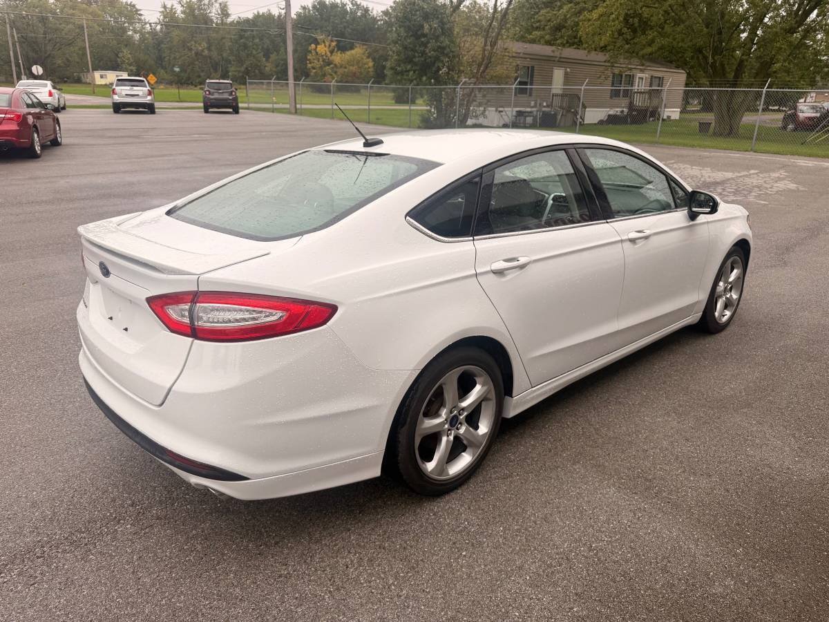 Used 2016 Ford Fusion S w/ Equipment Group 101A FWD image 5