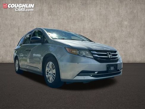 Used 2016 Honda Odyssey LX image 1