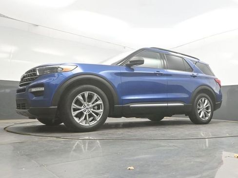 Used 2021 Ford Explorer XLT w/ Equipment Group 202A image 32