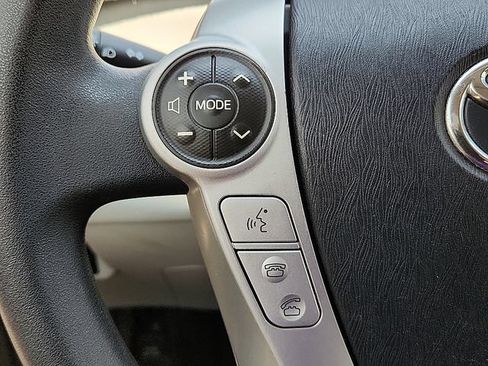 Used 2013 Toyota Prius V Three FWD image 16