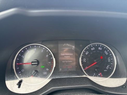 Used 2020 Toyota RAV4 XLE image 15