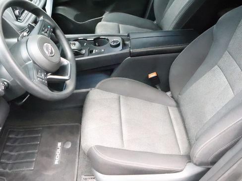 Used 2024 Nissan Rogue SV AWD/4WD image 25