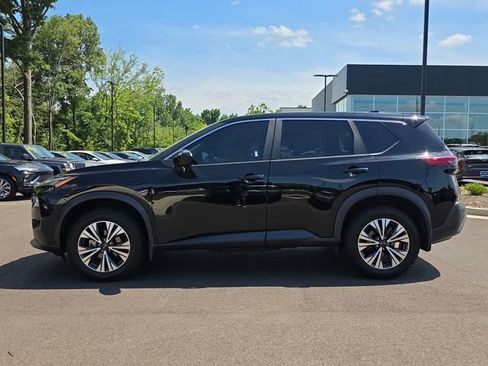 Used 2023 Nissan Rogue SV FWD image 2