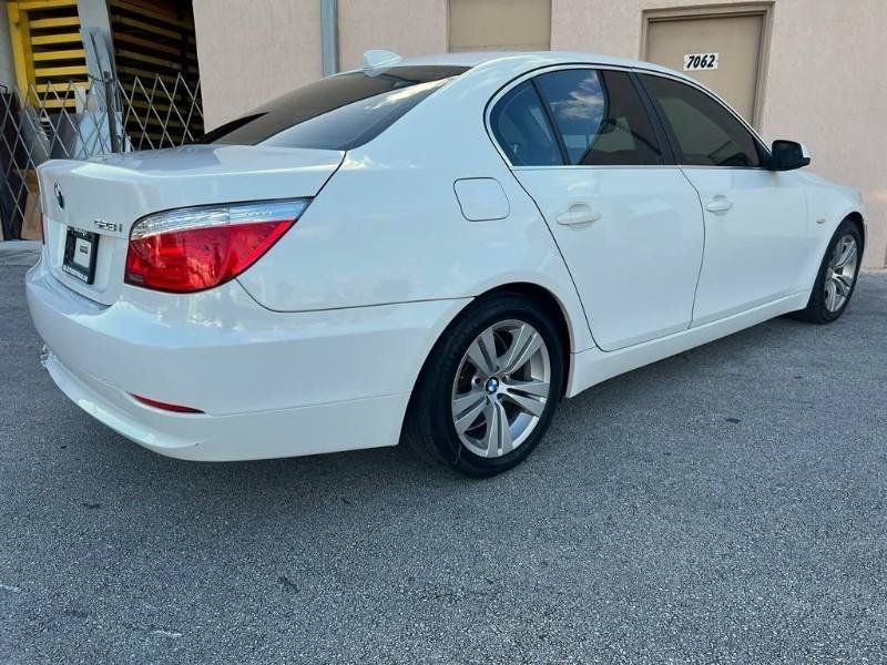 Used 2010 BMW 528i Sedan RWD image 14