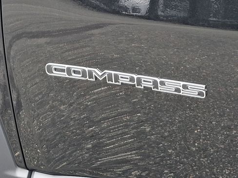 Used 2025 Jeep Compass Limited AWD/4WD image 30