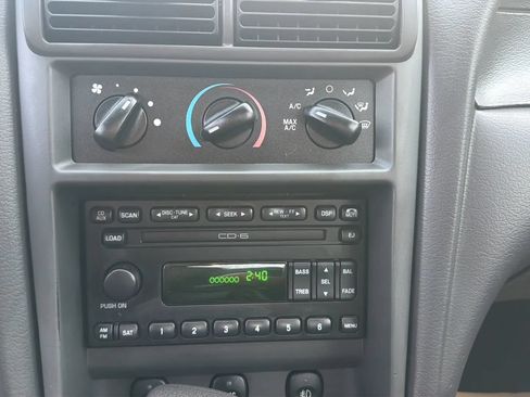 Used 2004 Ford Mustang GT Premium RWD image 26