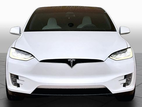 Used 2018 Tesla Model X 100D AWD/4WD image 3