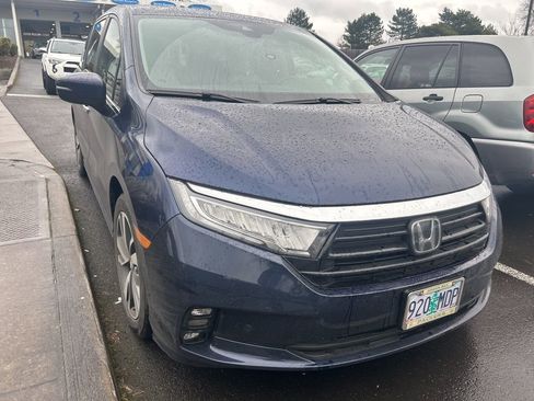 Used 2023 Honda Odyssey Touring image 4