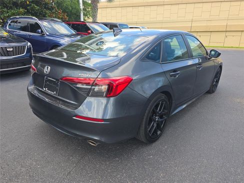 Used 2024 Honda Civic Sport image 3