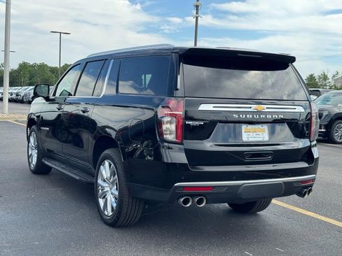 Certified 2021 Chevrolet Suburban High Country AWD/4WD image 6