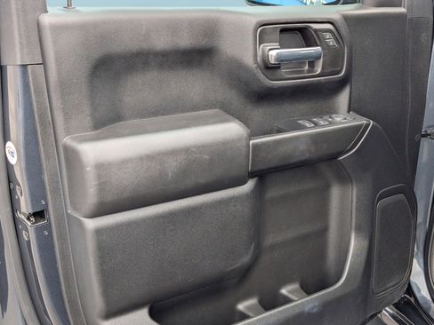 Used 2022 Chevrolet Silverado 1500 Custom w/ Safety Confidence Package image 15