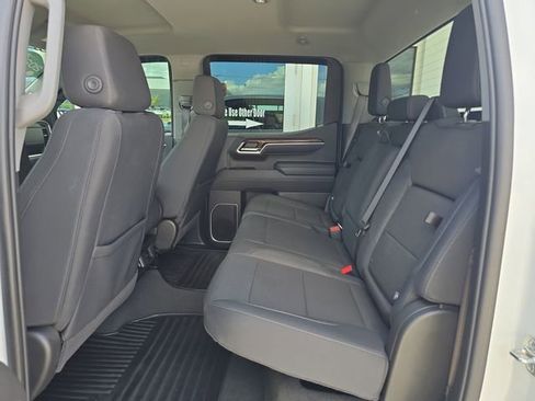 New 2025 GMC Sierra 1500 Elevation image 15