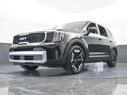 Used 2024 Kia Telluride EX image 59