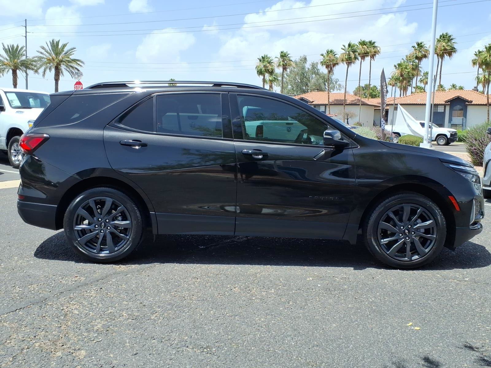 Used 2024 Chevrolet Equinox RS w/ RS Leather Package FWD image 8