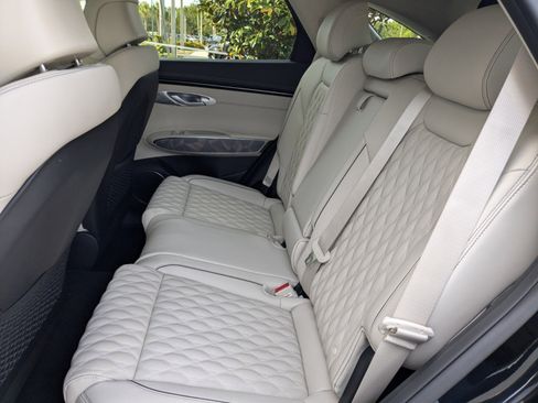 New 2025 Genesis GV70 3.5T Sport w/ Sport Advanced Package image 15