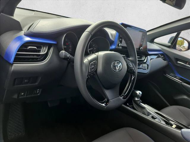 Used 2020 Toyota C-HR XLE FWD image 10