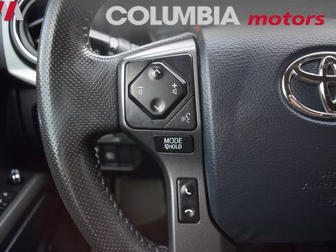 Used 2018 Toyota Tacoma TRD Off-Road image 16