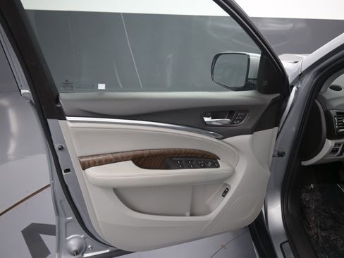 Used 2019 Acura MDX SH-AWD w/ Technology Package image 16