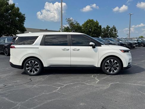 Certified 2024 Kia Carnival EX FWD image 2
