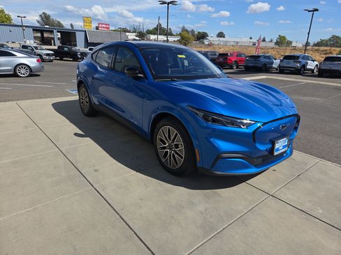 New 2025 Ford Mustang Mach-E Premium image 7