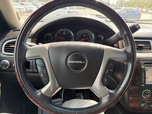 Used 2014 GMC Yukon Denali AWD/4WD image 34