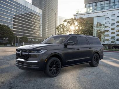New 2025 Lincoln Navigator L Reserve w/ Jet Appearance Package