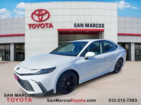 New 2026 Toyota Camry SE image 1