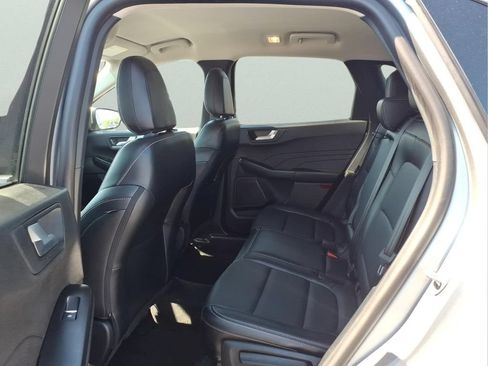 Certified 2024 Ford Escape Platinum AWD/4WD image 11