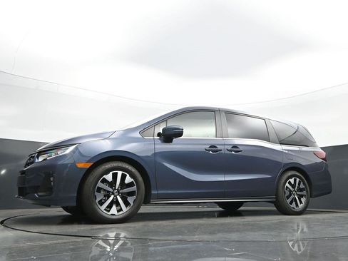 Used 2026 Honda Odyssey EX-L image 32
