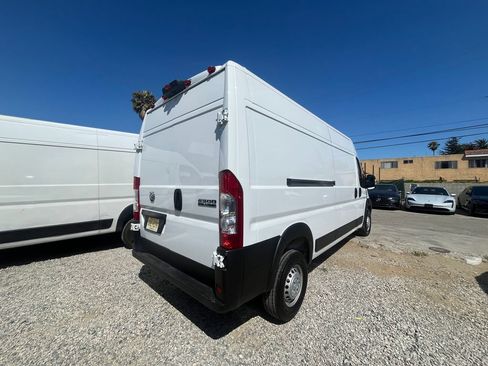 Used 2025 RAM ProMaster 2500 w/ Convenience Group FWD image 6