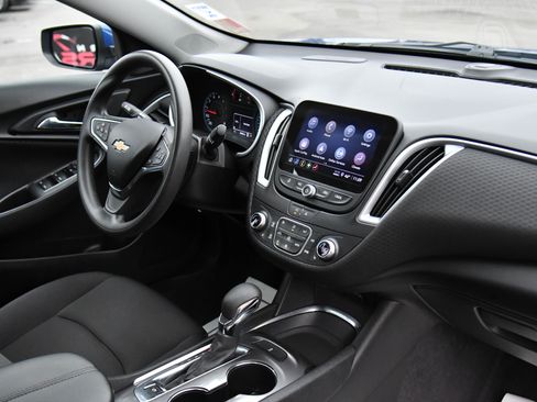 Used 2023 Chevrolet Malibu LT image 38